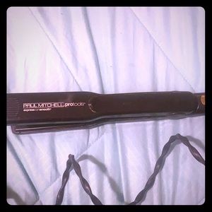 Paul Mitchell express ion smooth Straightener
